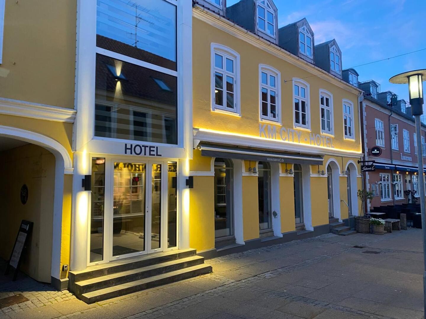 Blue Double Room 6 On Pedestrian Street Saeby Bagian luar foto